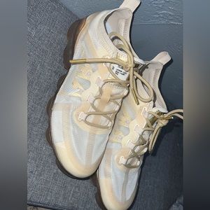 Women’s Gold Vapor max